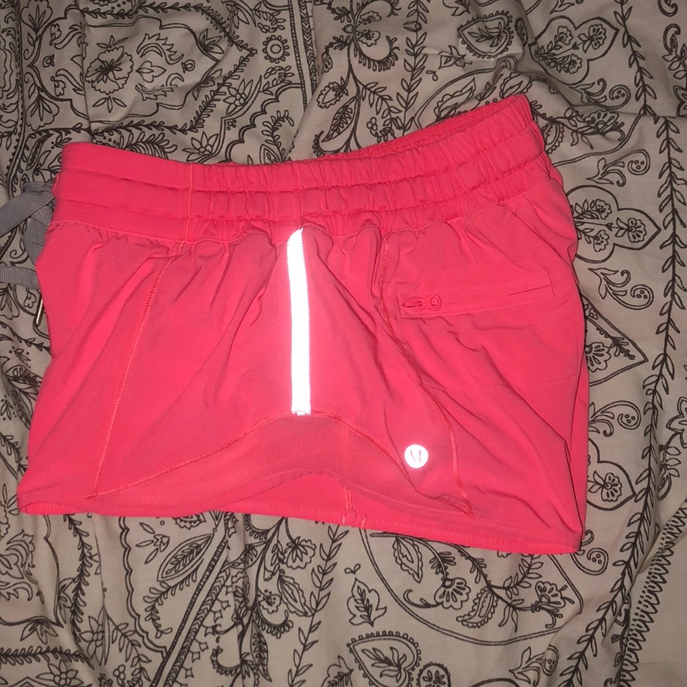 lulu shorts! neon pink